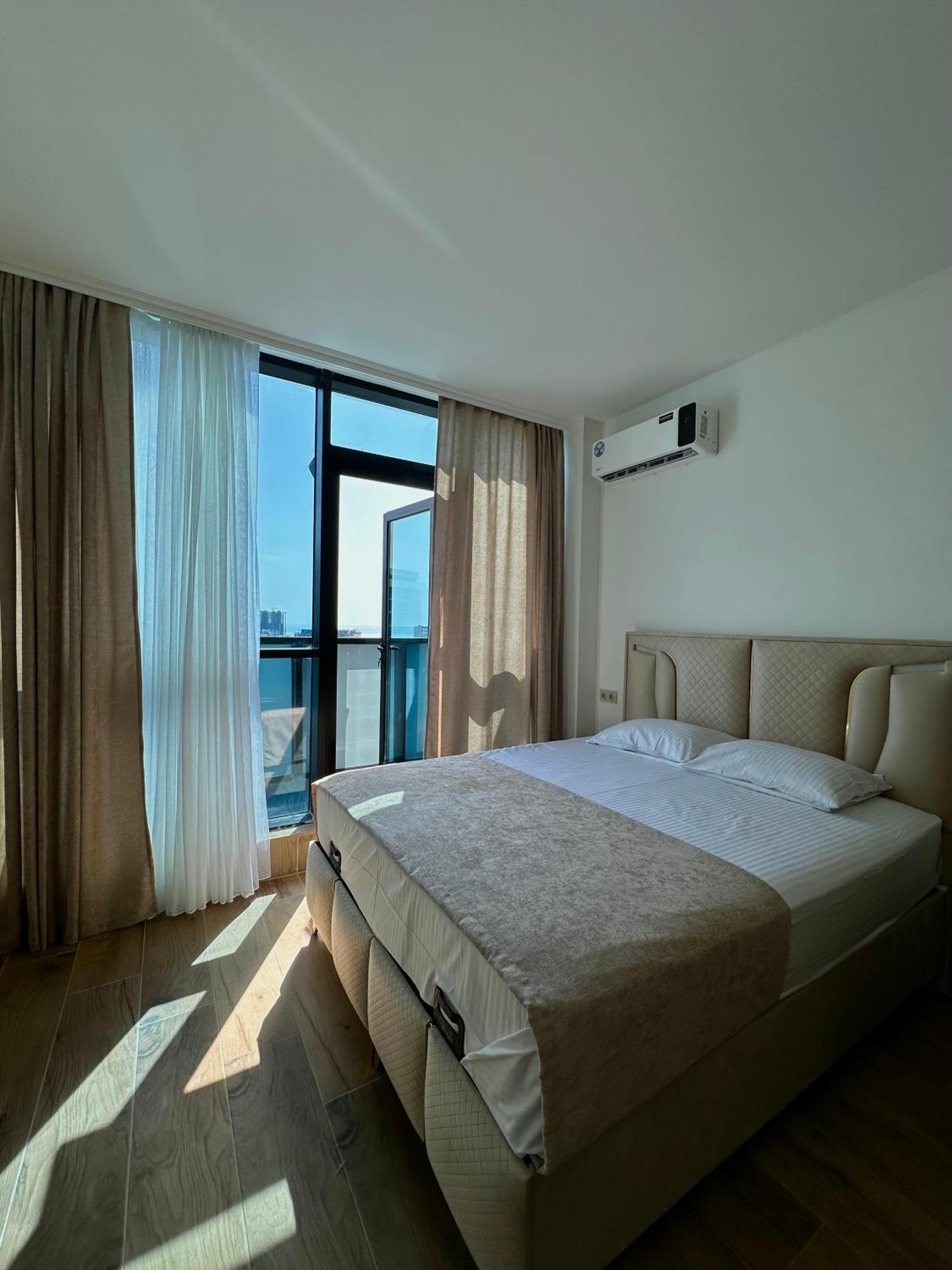Dar Tower Panorama Apartments Batumi Exteriör bild
